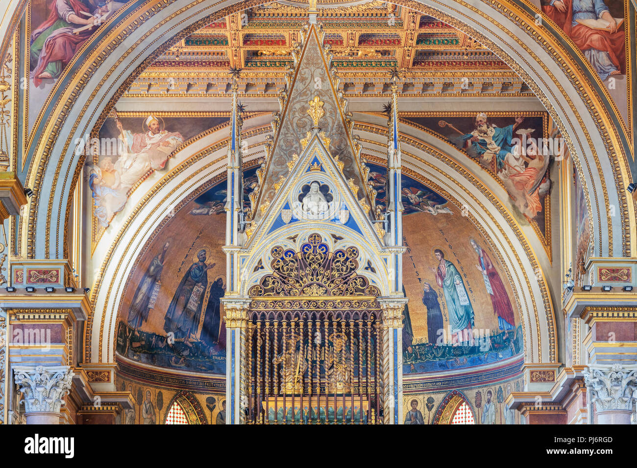 Archbasilica St. Johannes im Lateran innen, San Giovanni in Laterano