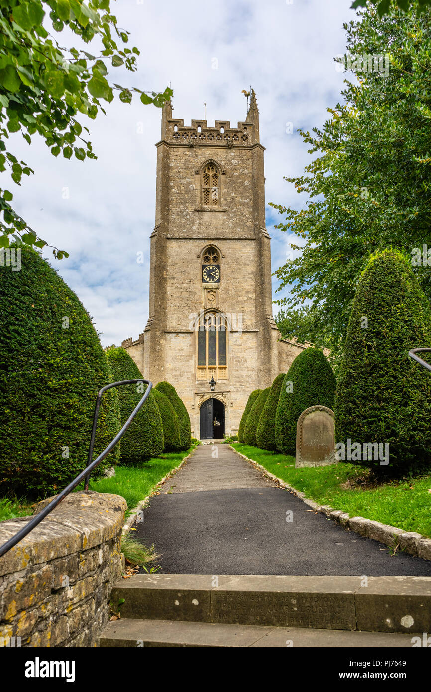 Die Kirche der Heiligen ein Grad 1 (Grad i) aufgeführten Gebäude, Nunney in Somerset, England Großbritannien Stockfoto