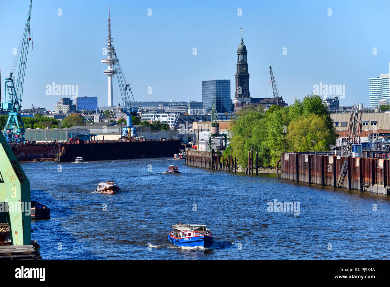 Hafen langboote auf dem Reiherstieg in Hamburg, Deutschland, Europa, Hafenbarkassen mit dem Reiherstieg in Hamburg, Deutschland, Europa Stockfoto