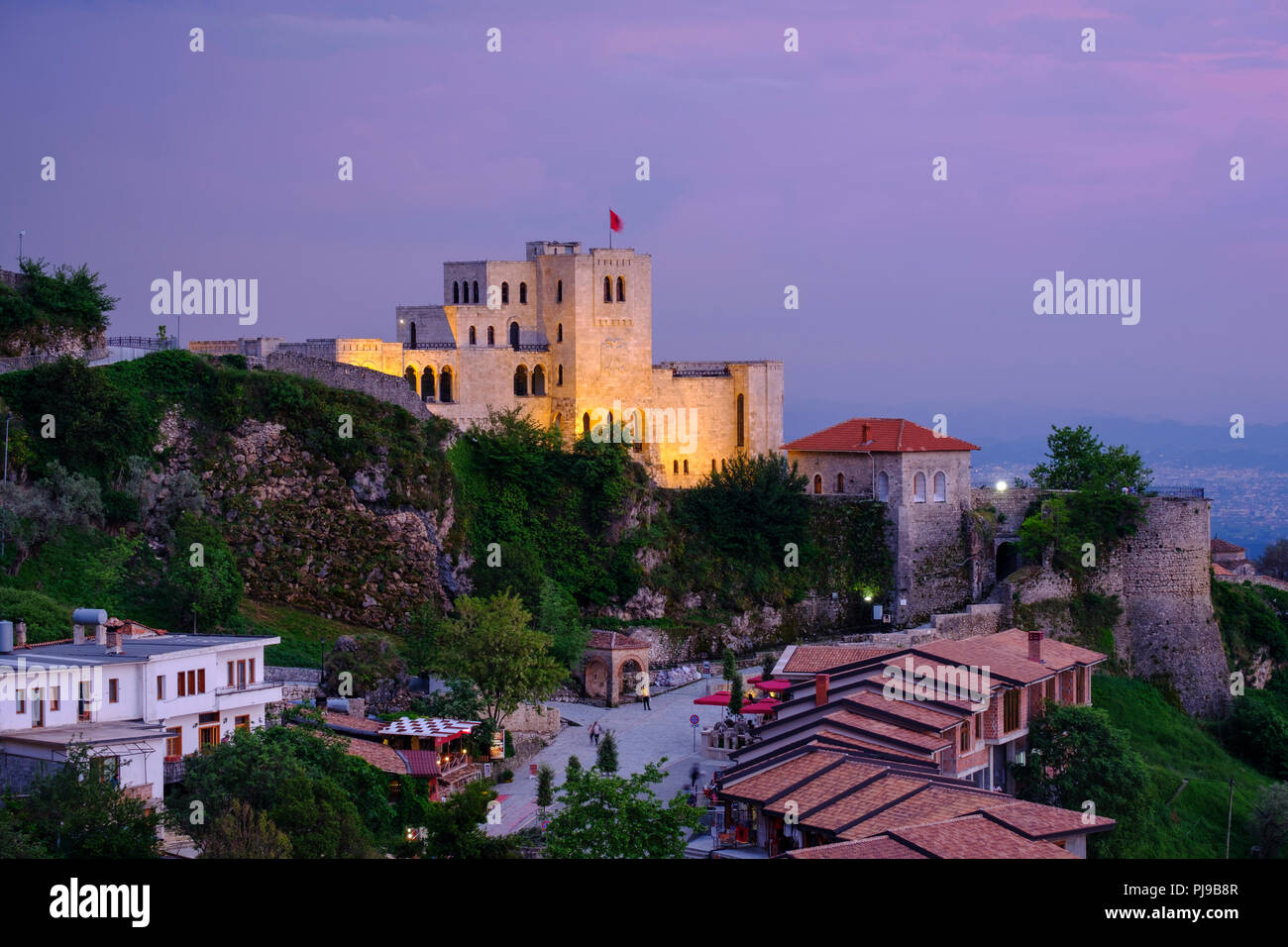 Skanderbeg Museum, Dämmerung, Kruja, Krujë, Durrës, Durres, Albanien Stockfoto