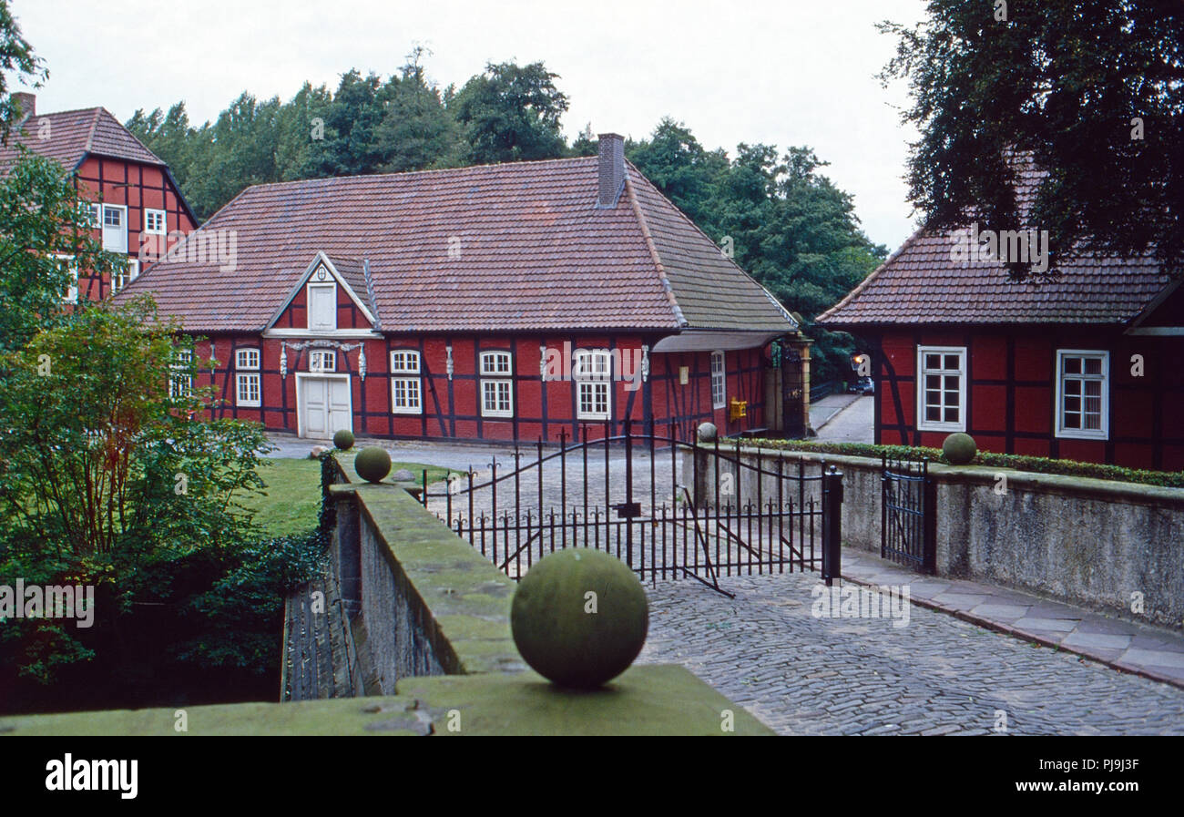 Im Innenhof von Schloss Rheda, das Wasserschloss ist der Stammsitz des