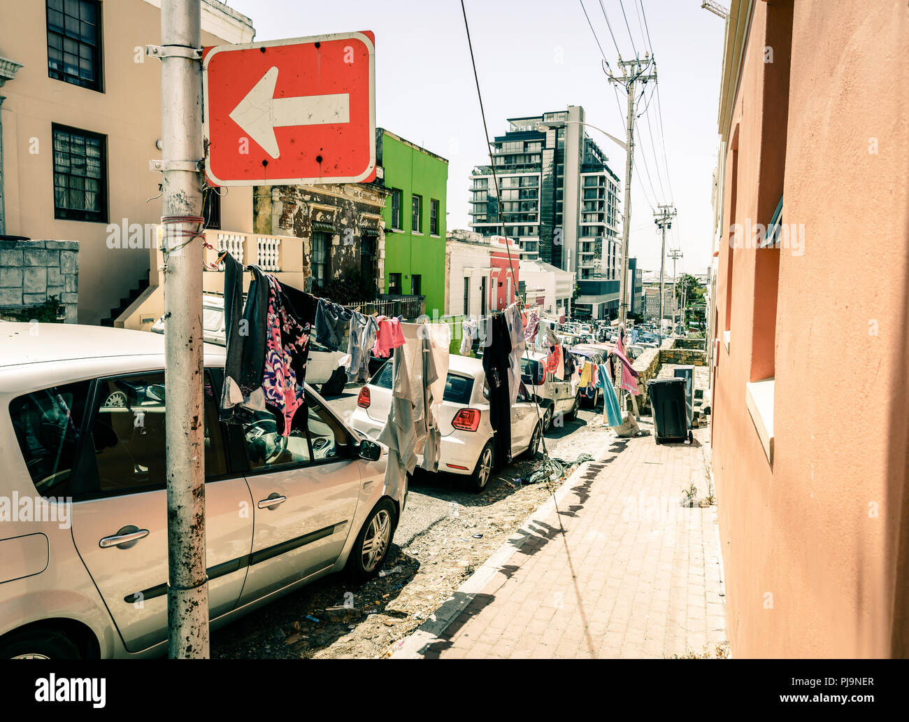 Straßenszene in Historic Bo-Kaap Viertel von Kapstadt, Südafrika Stockfoto Straßenszene in Historic Bo-Kaap Viertel von Kapstadt, Südafrika Stockfoto