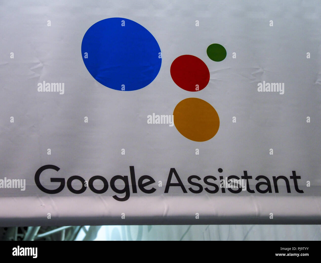 Google Assistant, IFA 2018, Berlin, Internationale Funkaustellung Stockfoto