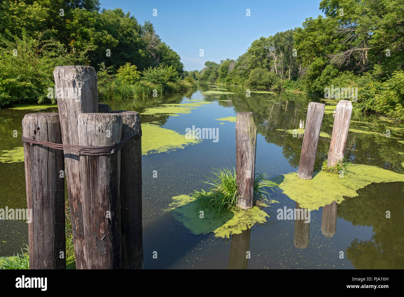 Wyanet, Illinois - der Hennepin Kanal. Der Kanal wurde 1907 abgeschlossen der Illinois und Mississippi Flüsse zu verbinden, aber es war fast vom Th veraltet Stockfoto