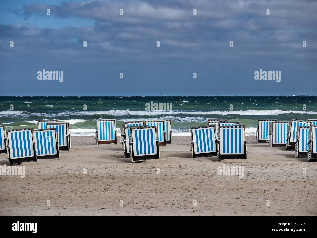 Rostock warnemünde strand -Fotos und -Bildmaterial in hoher Auflösung –  Alamy