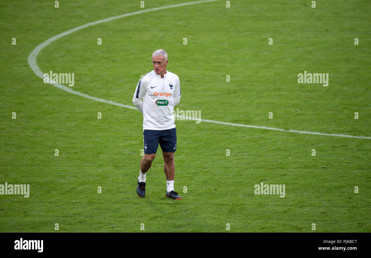 05. September 2018, Deutschland, München: Trainer Didier Deschamps aus Frankreich teil nimmt im letzten Training. Die Deutsche Nationalmannschaft wird gegen die Nationalmannschaft von Frankreich am 6. September 2018 spielen. Foto: Sven Hoppe/dpa Stockfoto