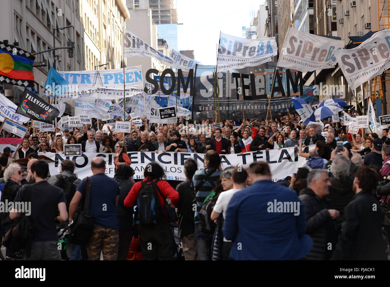 Buenos Aires, Argentinien. September 5, 2018 - INT. WorldNews. 2018, September 5. Stadt Buenos Aires, Argentinien. - Journalisten manifestate vom Obelisk an der CCK (Kulturzentrum) Wo ist der nationalen Medien und Kommunikation Büro, gegen die Entlassungen von 357 Journalisten der Nationalen Nachrichtenagentur Telam. (Bild: © julieta FerrarioZUMA Draht) Credit: ZUMA Press, Inc./Alamy leben Nachrichten Stockfoto