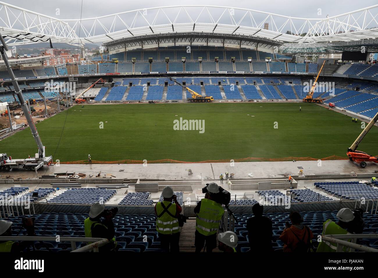 Eine Allgemeine Ansicht Von Anoeta Stadium Wie Es Renovierungsarbeiten Unterzogen In San Sebastian Spanien 06 September 2018 Die Sanierung Umfasst Eine Neue Pitch Sowie Die Beseitigung Der Laufbahnen Die Offentlichkeit Von Der
