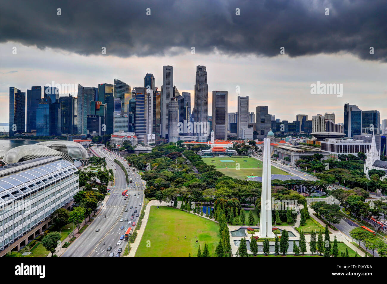 Dark Cloud Blick über Zentralen Bereich, Stadt, CBD Central Business District von Singapur Stockfoto
