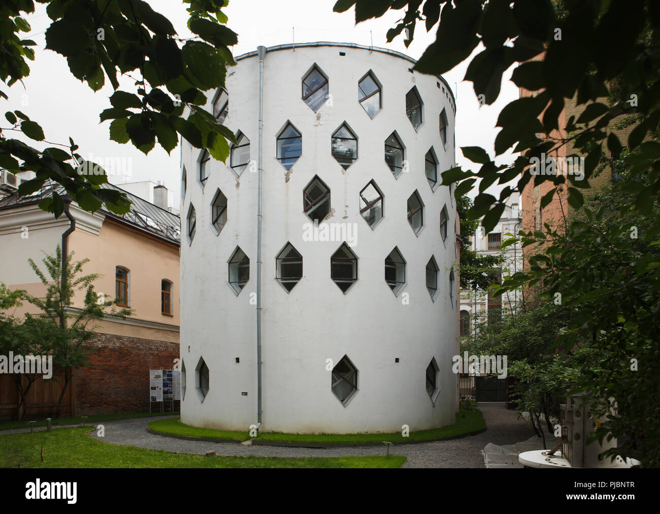 Melnikow Haus von Sowjetischen konstruktivistischen Architekten Konstantin Melnikow entworfen und in 1927-1929 in Moskau, Russland. Stockfoto