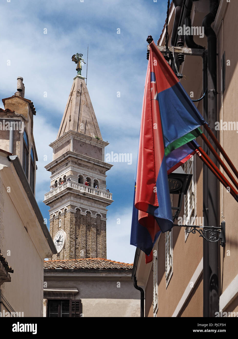 Schmale Straßen im historischen Zentrum der Stadt Piran in Slowenisch Istrien an der Adria Küste Stockfoto