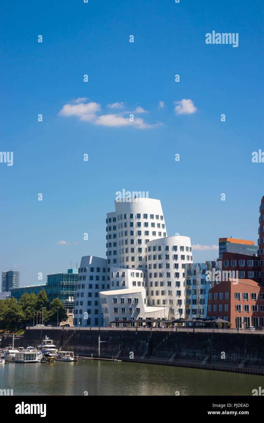 Die Gehry-bauten Medienhafen Düsseldorf, Deutschland Stockfoto