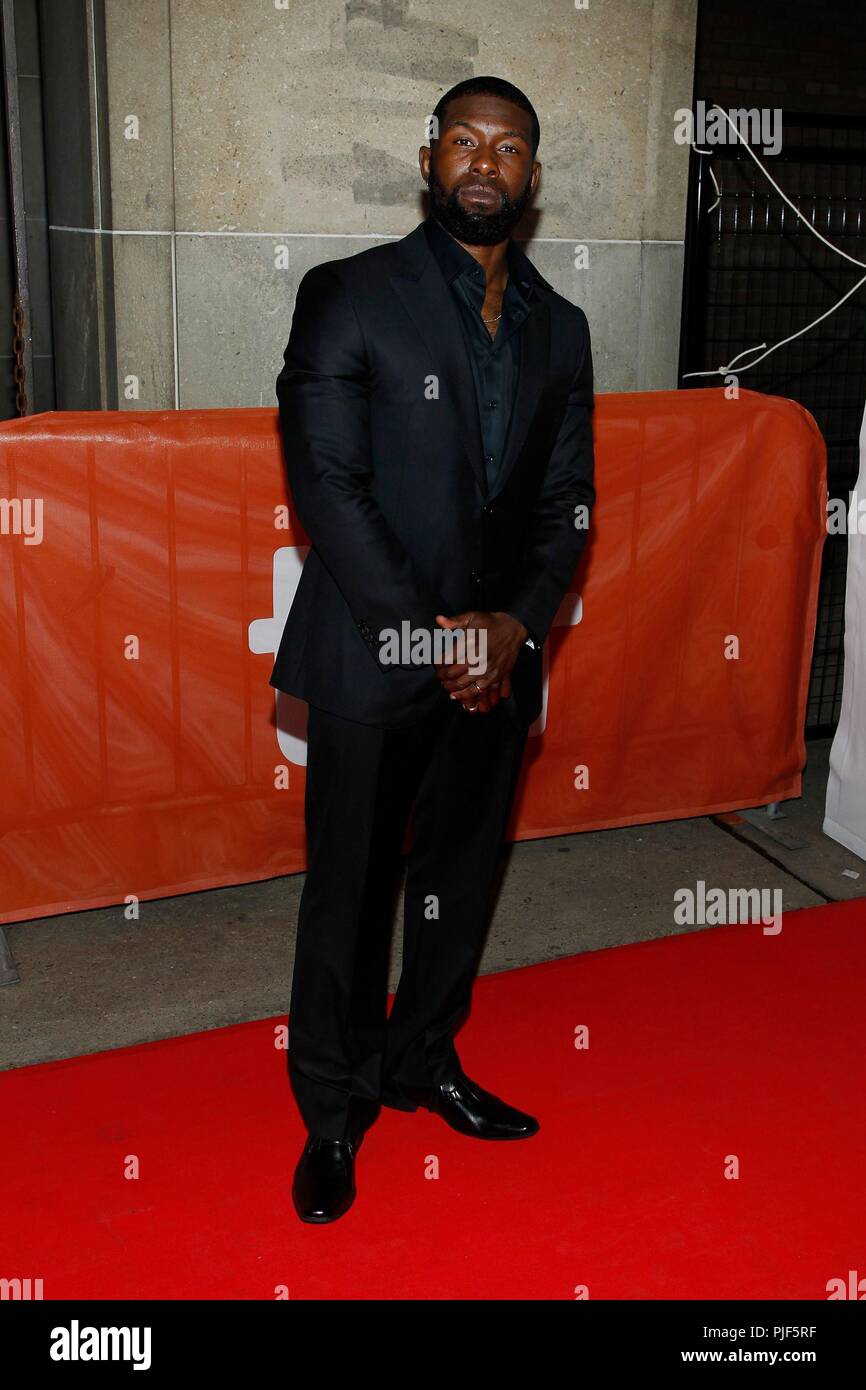 Toronto, Kanada. 6. Sep 2018. Trevante Rhodos bei der Ankunft für die Räuber Premiere auf dem Toronto International Film Festival 2018, Ryerson Theater, Toronto, Kanada. September 6, 2018. Credit: JA/Everett Collection/Alamy leben Nachrichten Stockfoto