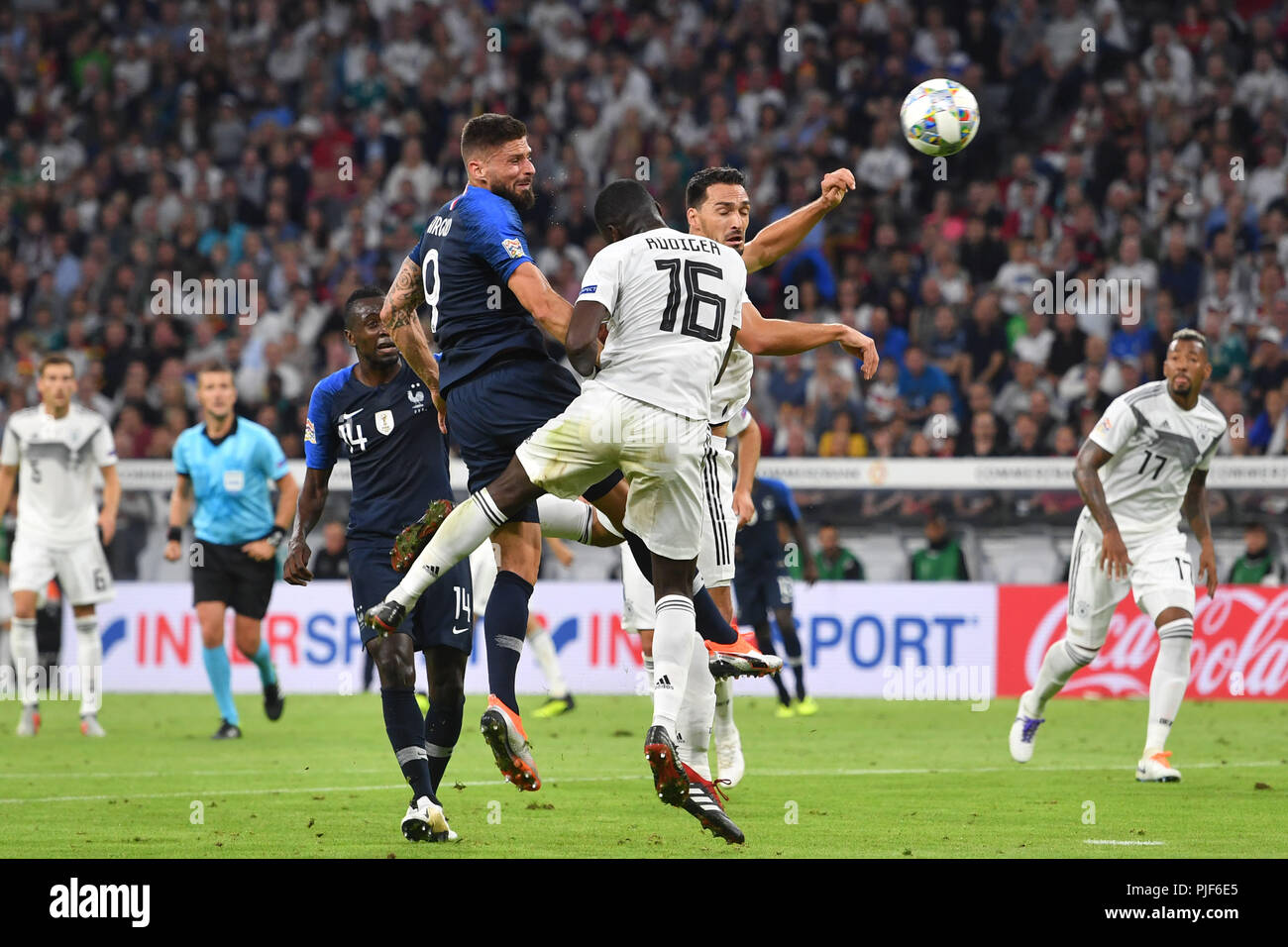 München, Deutschland. 06 Sep, 2018. goalchance Olivier GIROUD (FRA), Aktion, Duelle gegen Antonio Rüdiger (GER) und Matt HUMMELS (GER), Bereich Szene. Fussball Laenderspiel, Nationen Liga, Deutschland (GER) - Frankreich (FRA) 0-0, am 06.09.2018 in München/ALLIANZARENA, DFB-BESTIMMUNGEN VERBIETEN DIE VERWENDUNG DER FOTOGRAFIE ALS BILD-SEQUENZEN UND/ODER QUASI-VIDEO. | Verwendung der weltweiten Kredit: dpa/Alamy leben Nachrichten Stockfoto