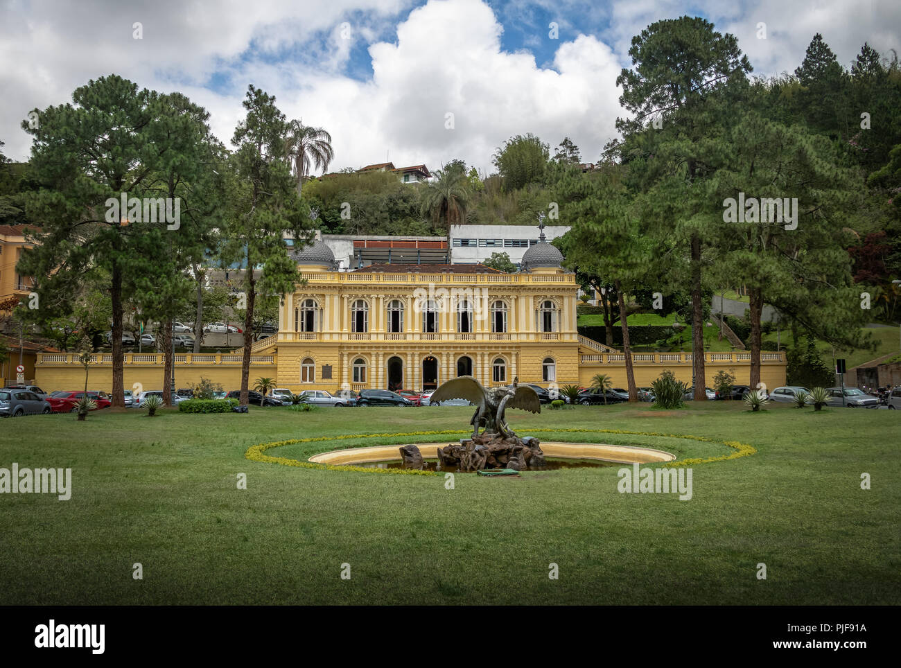 Gelbe Palast (Palacio Amarelo) City Council (Camara Municipal) - Petropolis, Rio de Janeiro, Brasilien Stockfoto