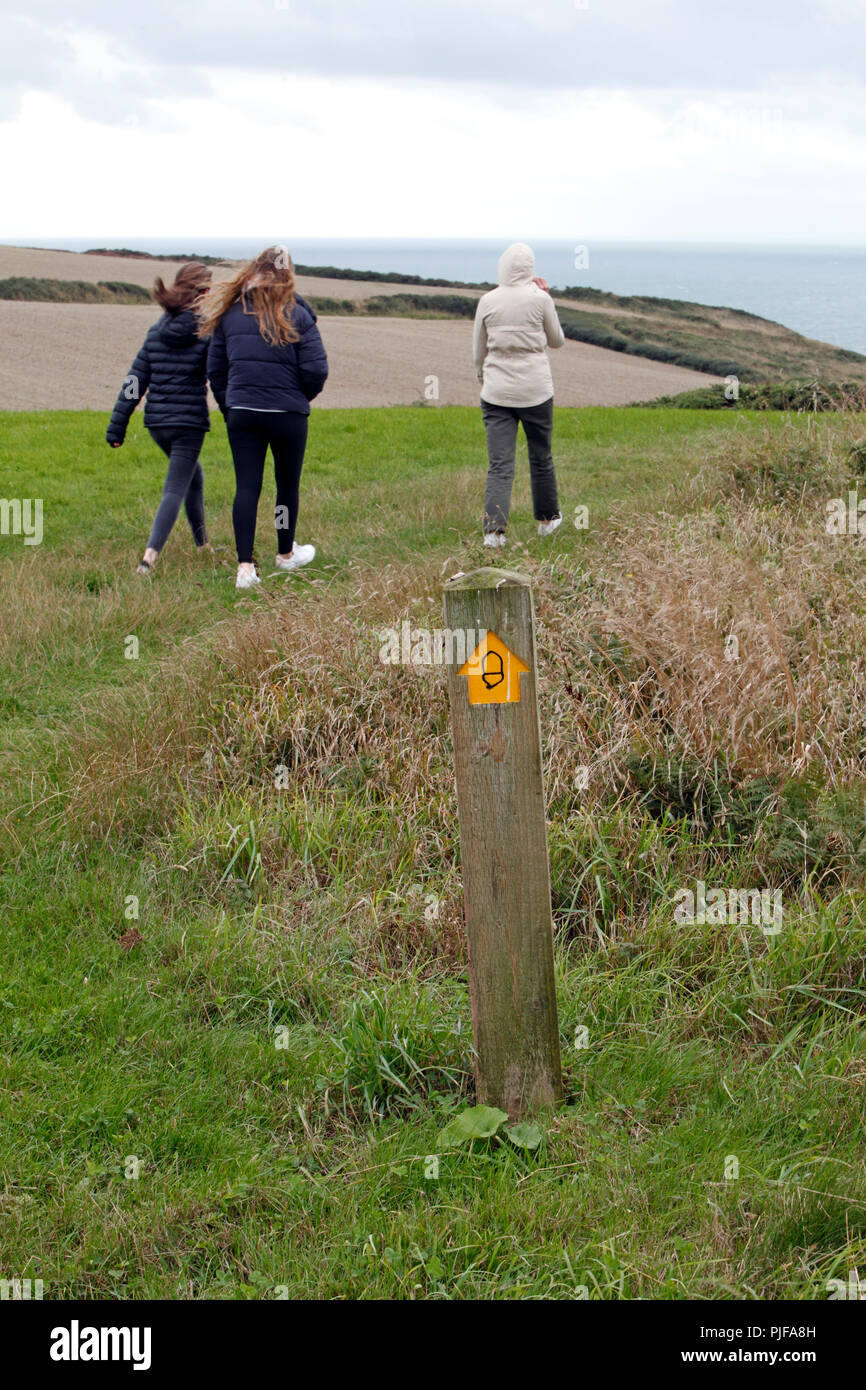 Britische Walking Albufeira, Wanderungen, Devon, Coastal Path. Stockfoto