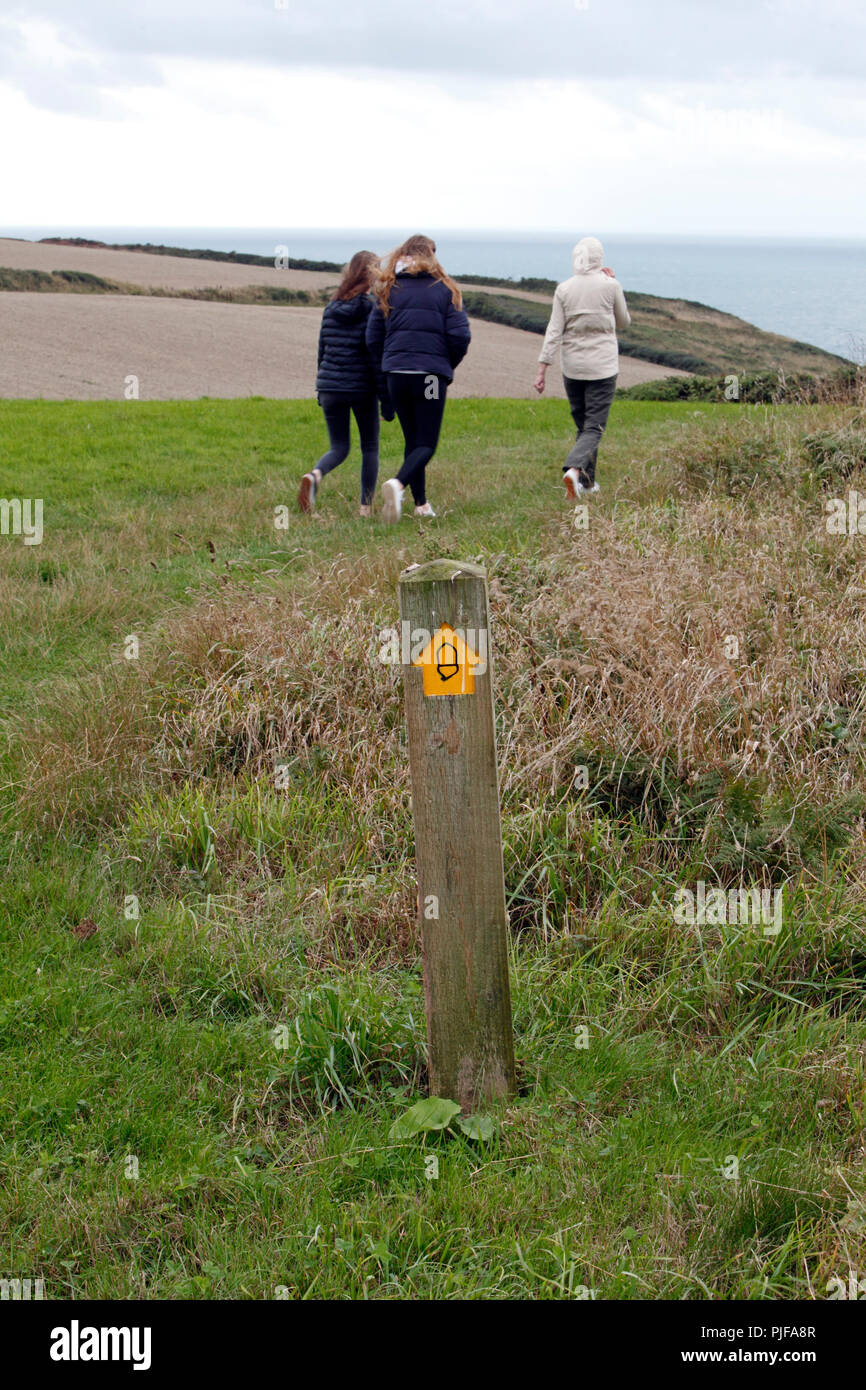 Britische Walking Albufeira, Wanderungen, Devon, Coastal Path. Stockfoto