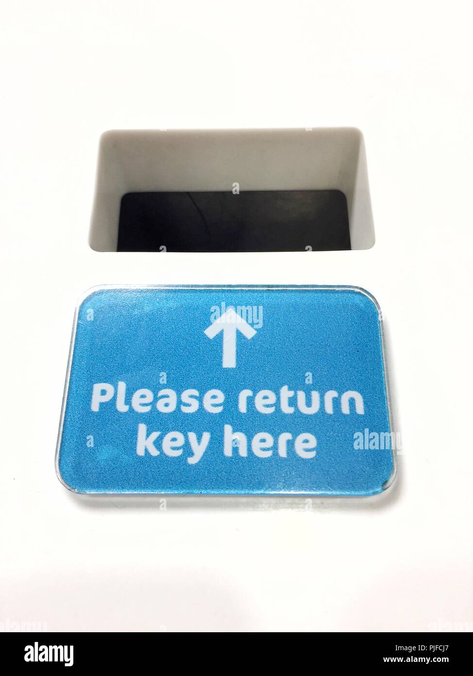 Ein Hotel oder Motel Karte Key Safe in einer unbemannten Hotel Rezeption. Stockfoto
