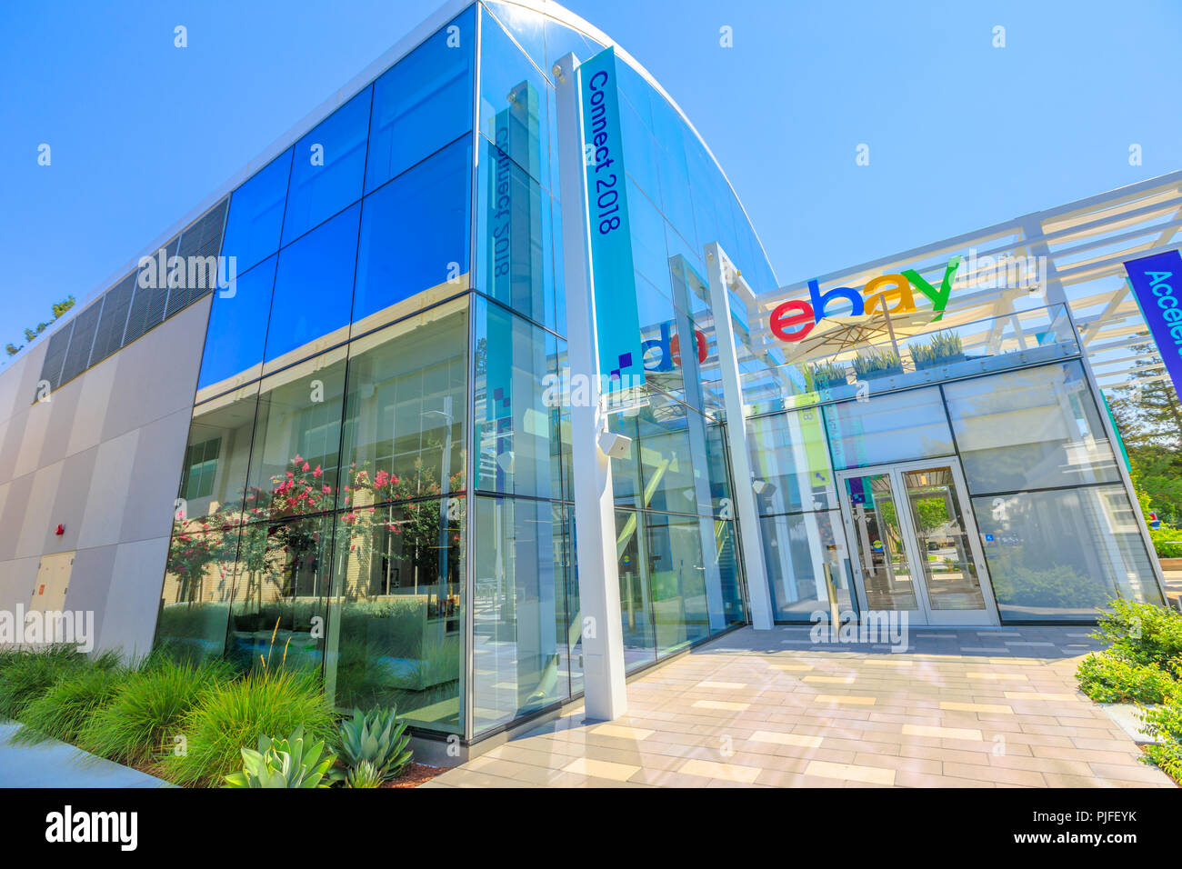 San Jose, Kalifornien, USA - 12. August 2018: ebay Hauptquartier und Campus in San Jose. eBay betreibt das größte Online Auktion Sehenswürdigkeiten der Welt und ist einer der größten globalen e-commerce Unternehmen. Stockfoto