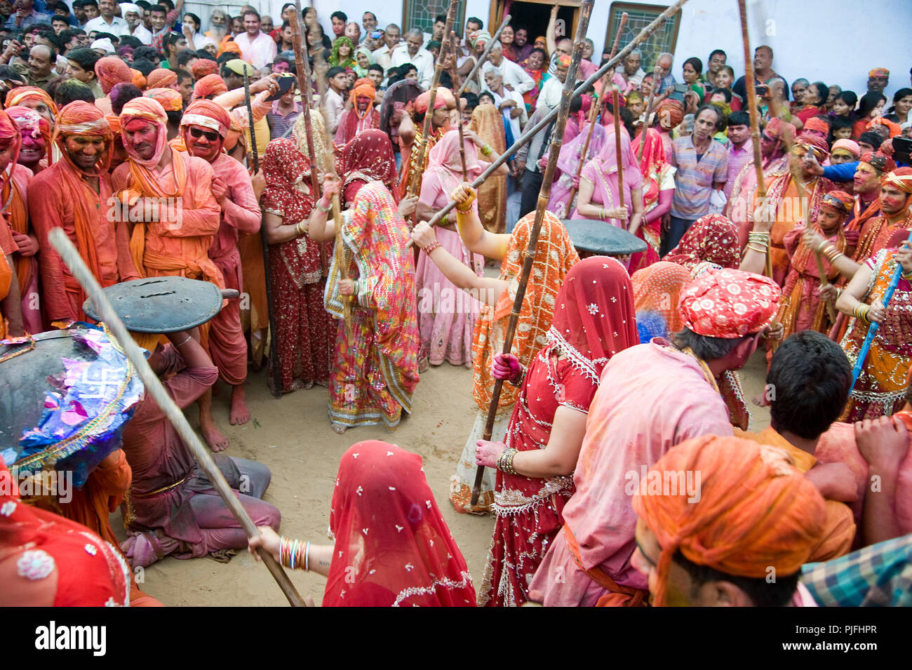 Anhänger Sie clelebrate nandgaon Lathmar Holi Festival im Dorf Mathura Uttar Pradesh Indien Asien, Südostasien Stockfoto