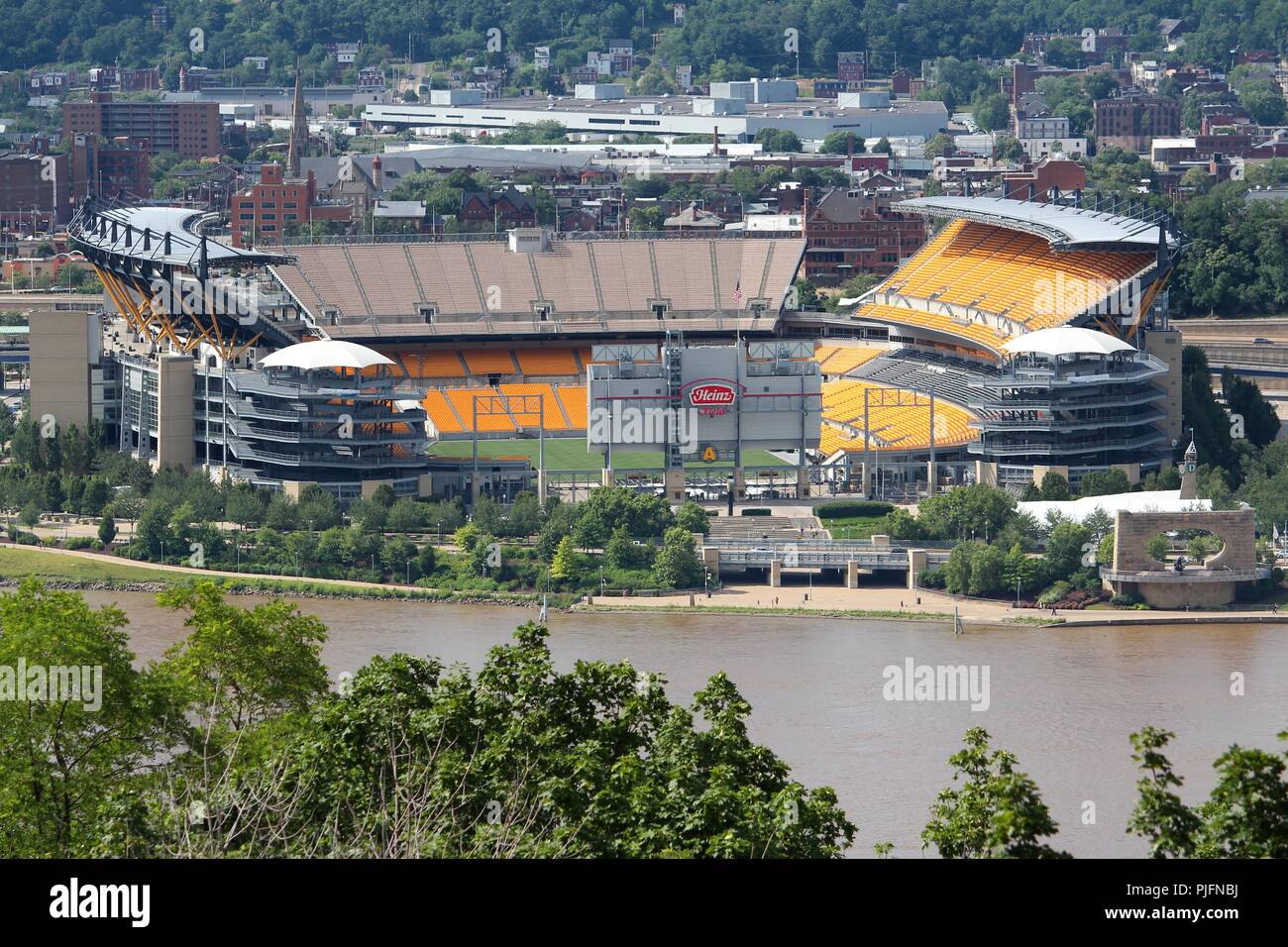 PITTSBURGH, USA - 29. JUNI 2013: Heinz Feld Ansicht in Pittsburgh. Es ist in erster Linie Stadion von berühmten Pittsburgh Steelers Football Team. Stockfoto
