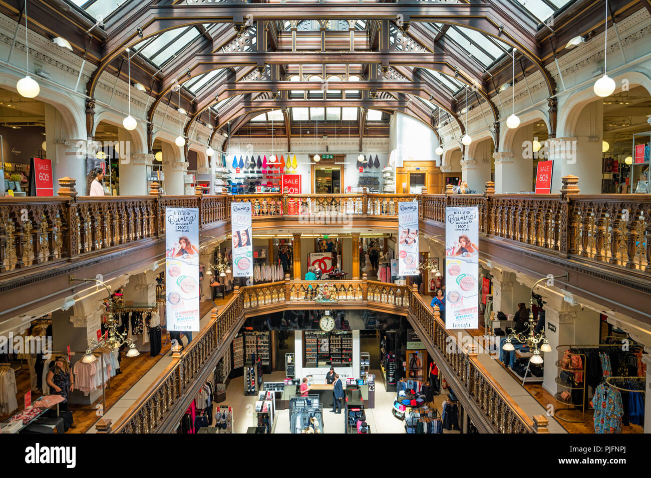 Jenners Kaufhaus in der Innenstadt von Edinburgh, Schottland, Großbritannien Stockfoto