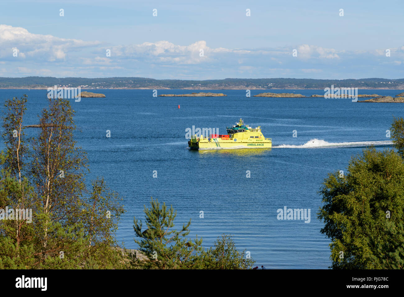 Ein seaborne Krankenwagen mit dem Göteborger Schären Stockfoto