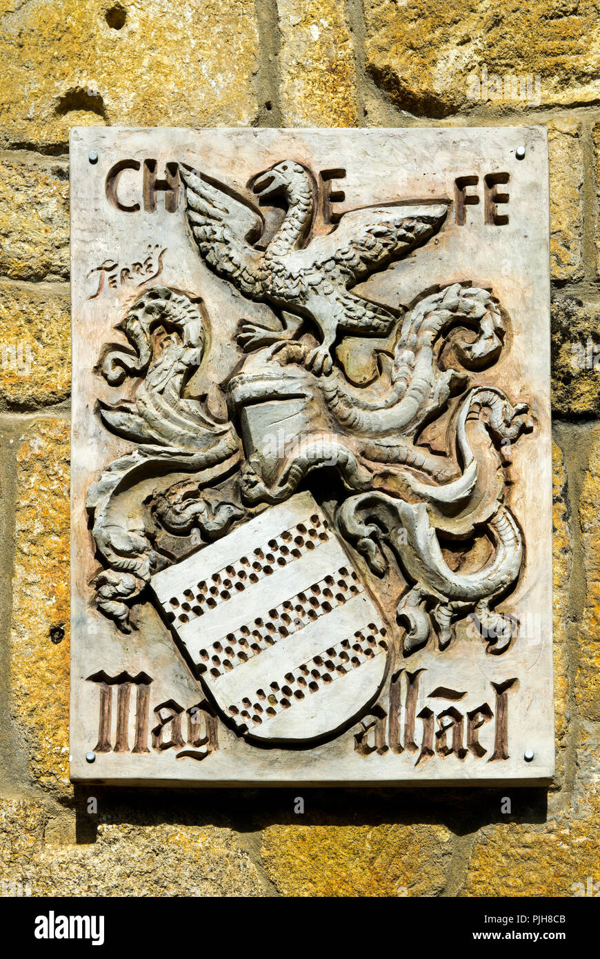 Wappen an der Geburtsstätte von Ferdinand Magellan, Fernão de Magalhães, Sabrosa, Portugal Stockfoto