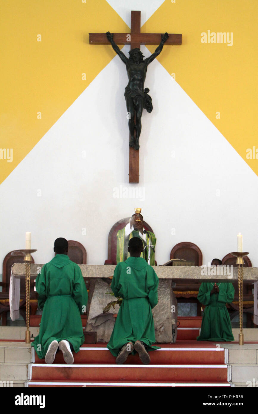 Eucharistischen Elevation. Kathedrale Unserer Lieben Frau von der Barmherzigkeit. Abkommen von Cotonou. Benin. Stockfoto