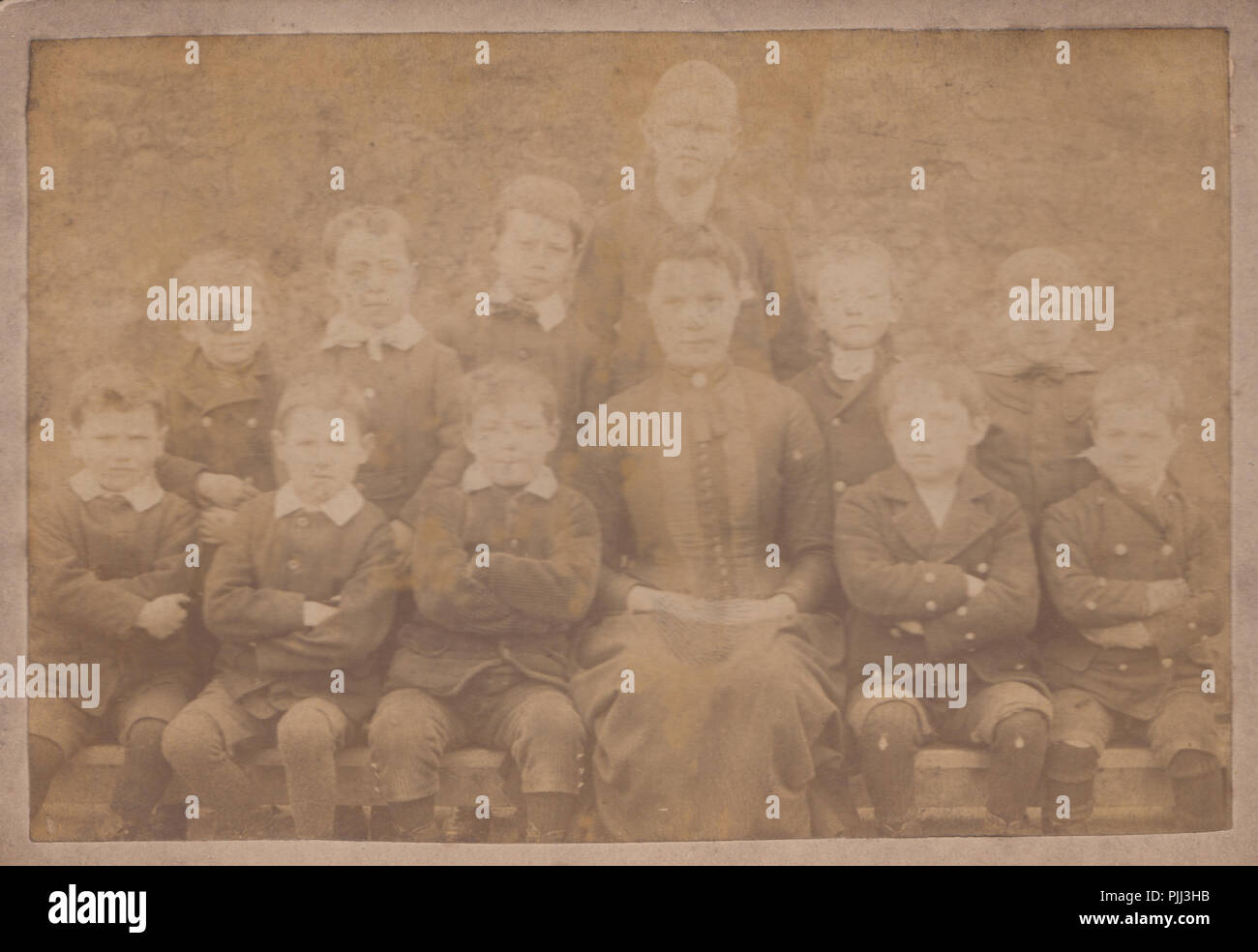 Viktorianische Glasgow, Schottland Kabinett Karte einer Lehrerin mit Ihren Schülern Stockfoto