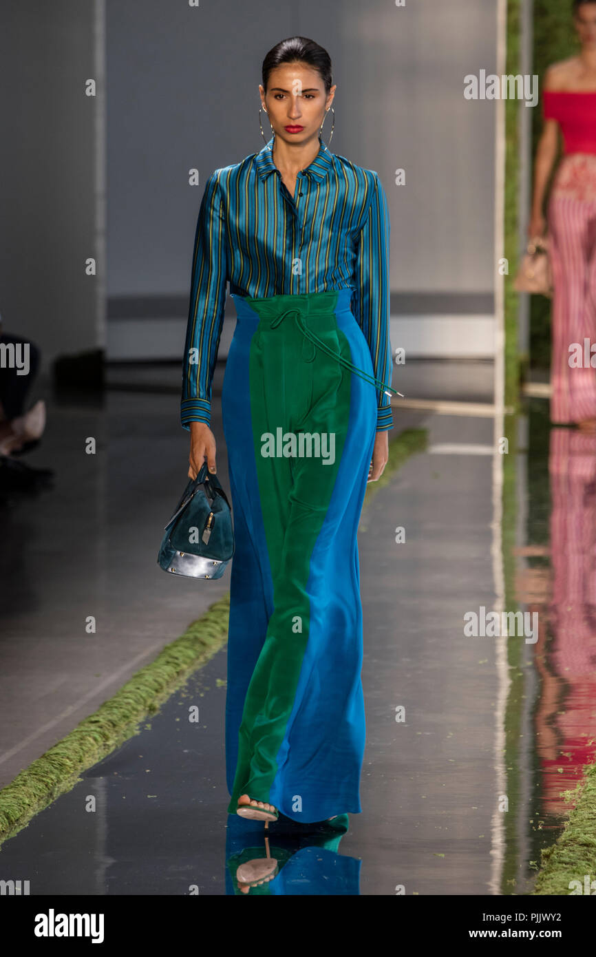 New York, USA. 7. September 2018. Cushnie Et Ochs Frühling Sommer 2019 runwaay an der New York Fashion Week. Photo Credit: Rudy K/Sipa Press Credit: Rudy k/Alamy leben Nachrichten Stockfoto