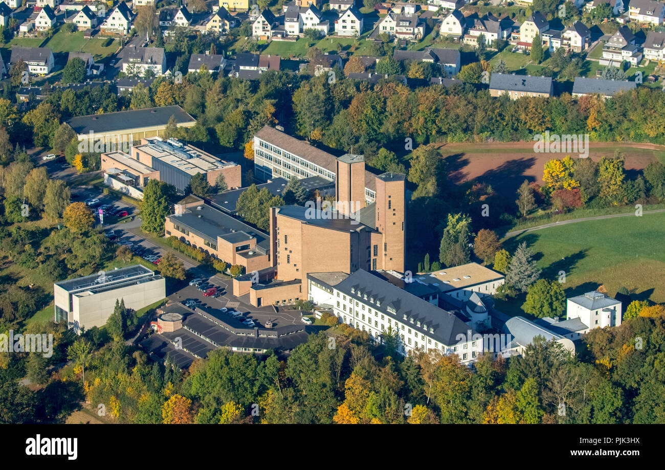 Luftaufnahme, Abtei Königsmünster, Benediktiner Konfraternität St. Ottilien, Haus der Stille, Meschede, Sauerland, Nordrhein-Westfalen, Deutschland Stockfoto