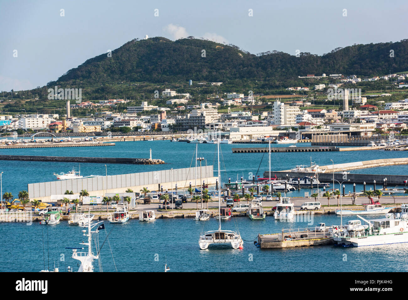 Blick auf den Hafen von Ishigaki in Japan Stockfoto