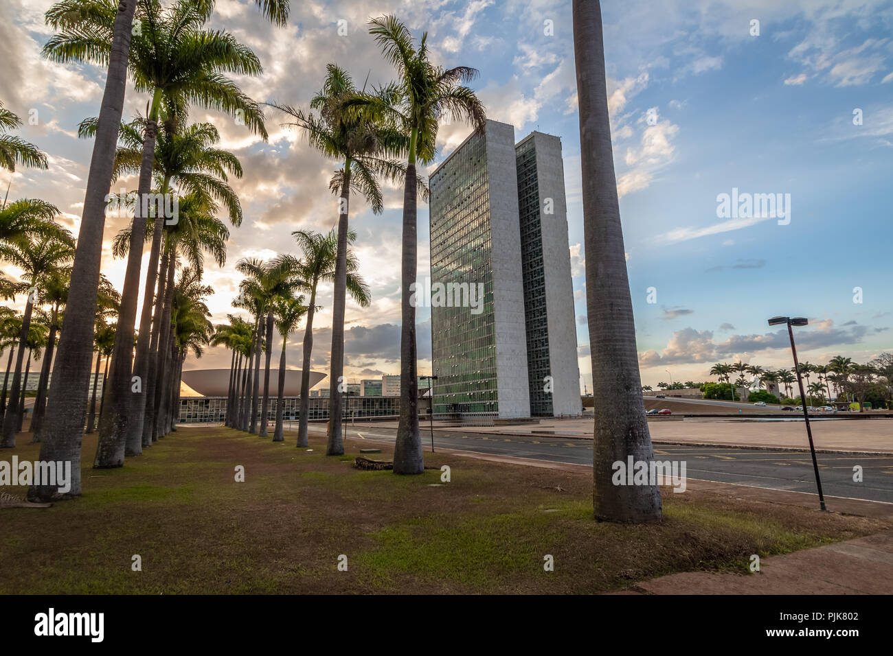 Brasilianischen Nationalen Kongress bei Sonnenuntergang - Brasilia, Distrito Federal, Brasilien Stockfoto