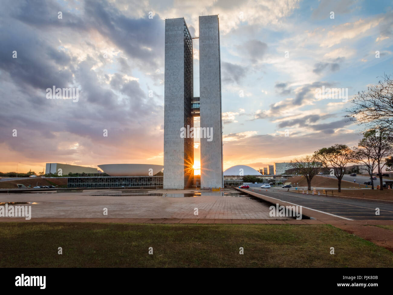 Brasilianischen Nationalen Kongress bei Sonnenuntergang - Brasilia, Distrito Federal, Brasilien Stockfoto