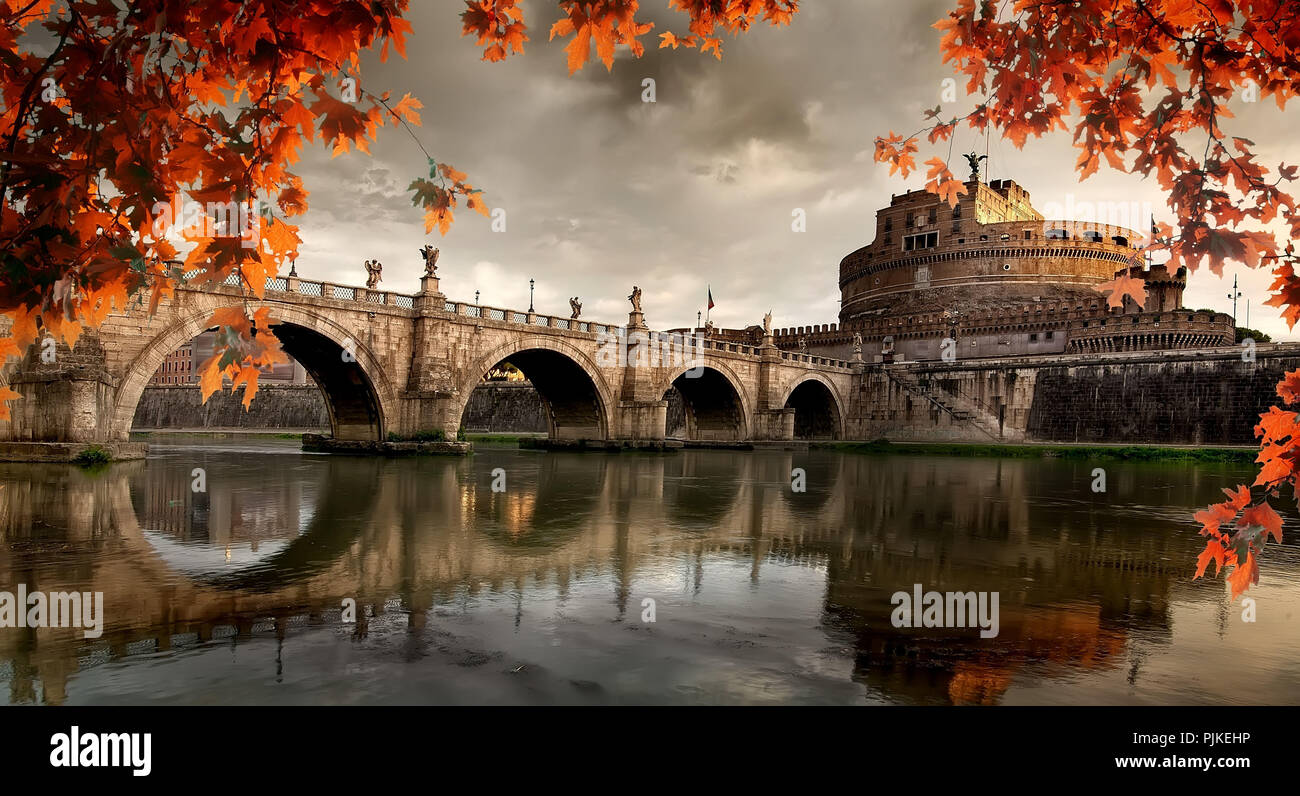 Römische Burg St. Angelo im Herbst, Italien Stockfoto