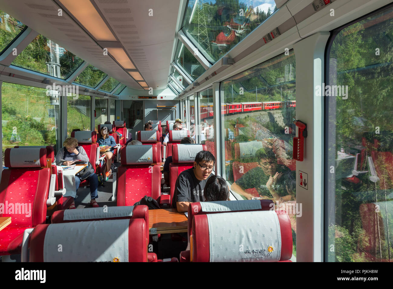 In der Glacier Express, Rhätische Bahn, Albula Region, Kanton Graubünden, Schweiz Stockfoto