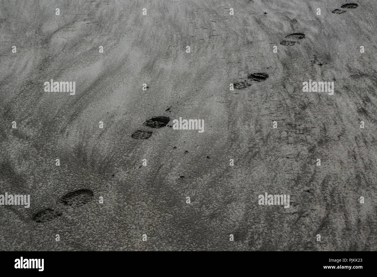Island, Fußabdrücke in der vulkanischen Wüste, Maelifellsandur, diagonal Stockfoto