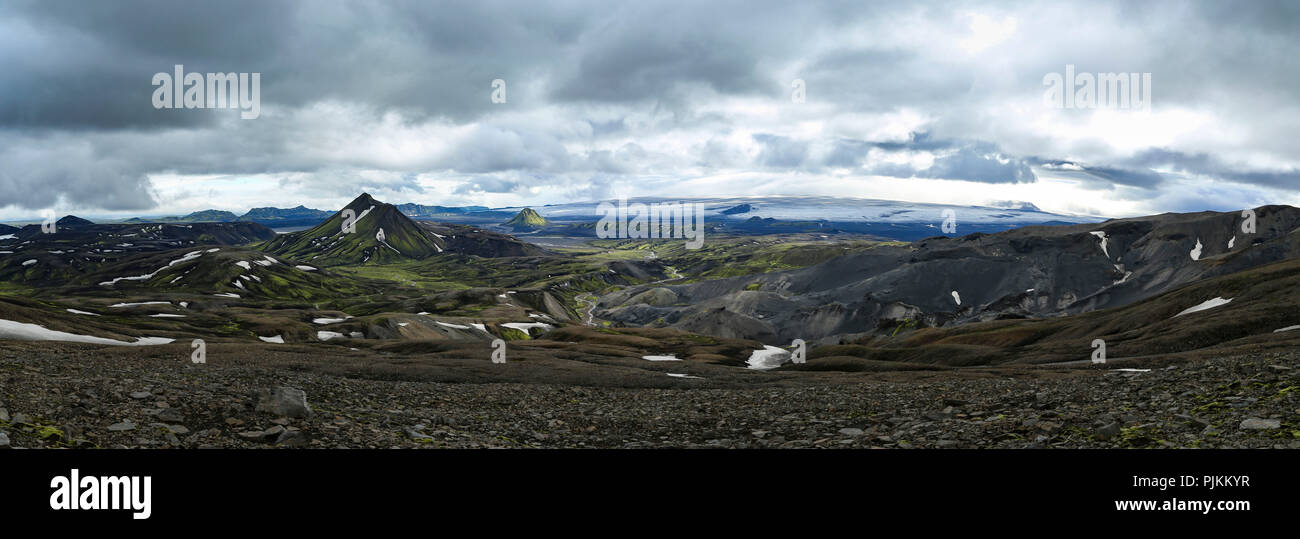 Island, Myrdalsjökull, weiten Blick über die vulkanische Wüste, schwarze Wolke, Schnee bleibt, Stockfoto