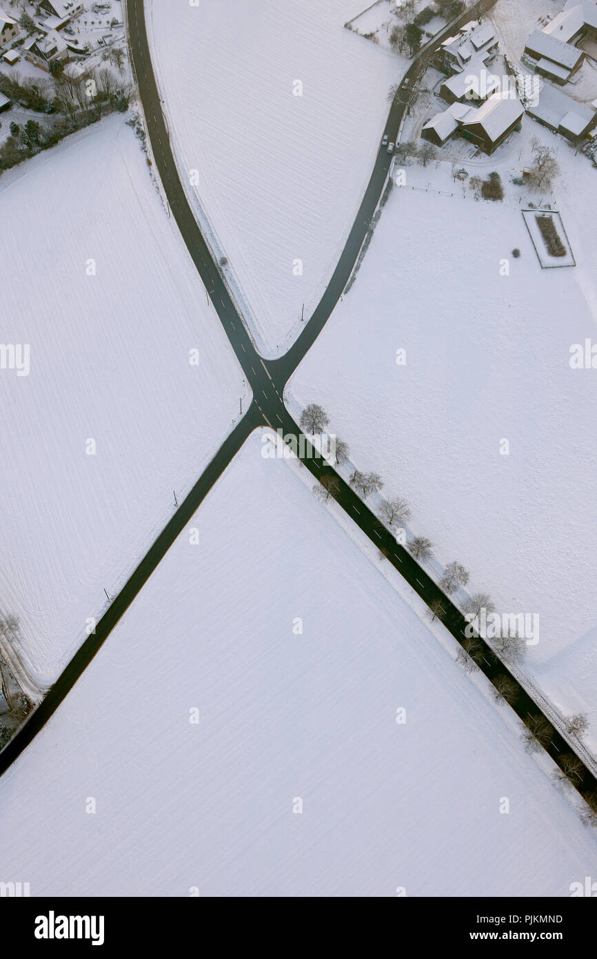 Luftaufnahme, Abzweigung, X-Form, Kreuzung im Schnee (Keine Vorschläge) Ecke des Haars route, Bochum, Ruhrgebiet, Nordrhein-Westfalen, Deutschland, Europa Stockfoto