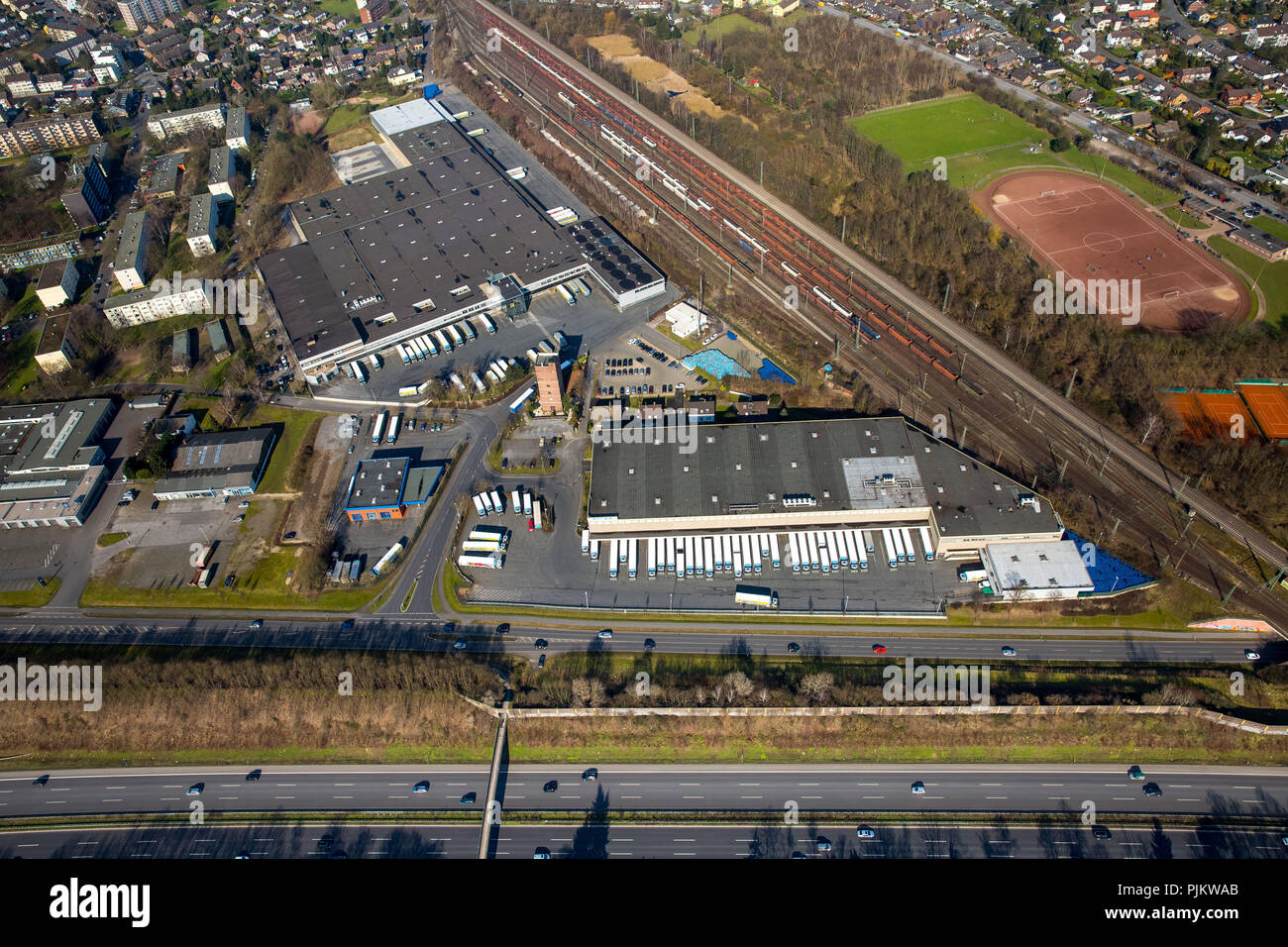 EDEKA Ort, Sitz der EDEKA-Gruppe in Moers, Discounter, Ruhrorter Straße Chemnitzer Straße, Moers, Ruhrgebiet, Niederrhein, Nordrhein-Westfalen, Deutschland Stockfoto