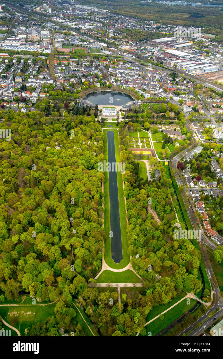 Schloss Benrath Schloss Mit Teich Stockfotos und bilder Kaufen Alamy