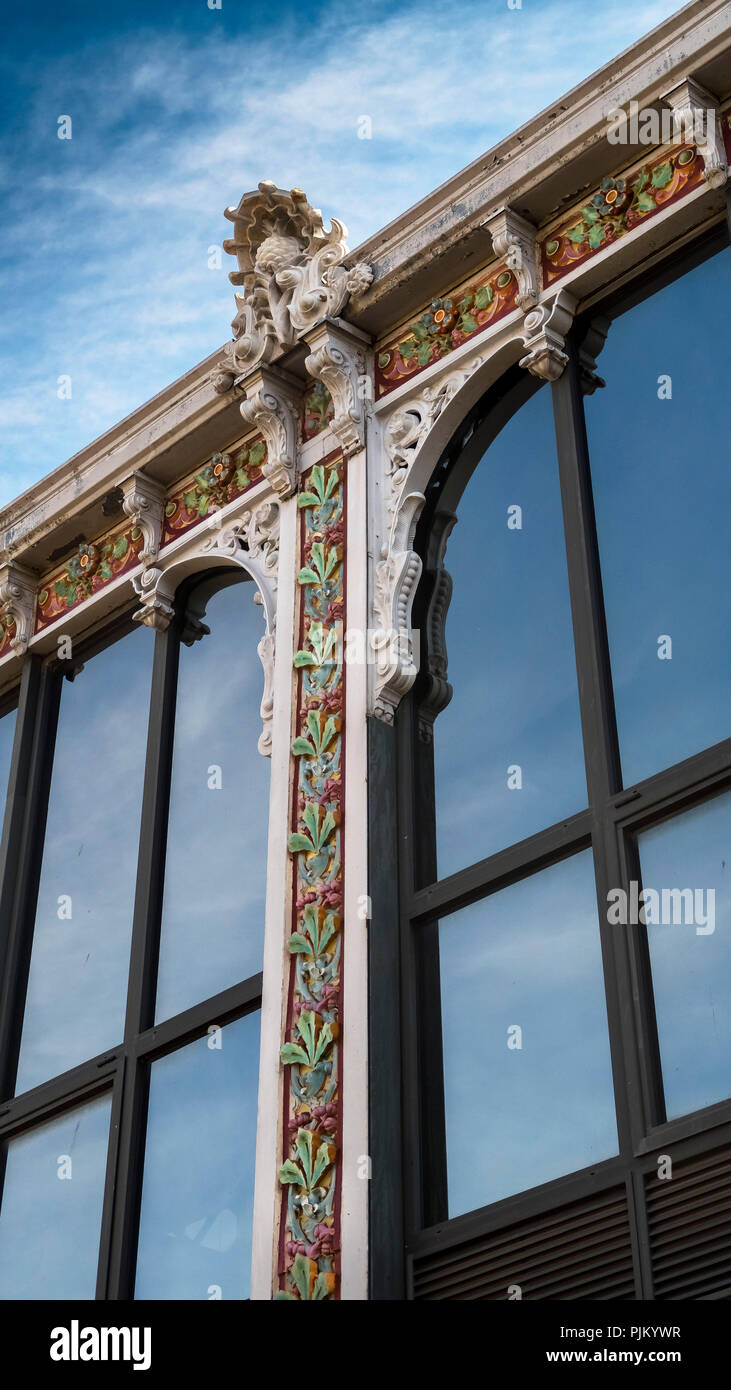 Les Halles, Markthalle, in Narbonne, 1901 eröffnet, Stockfoto