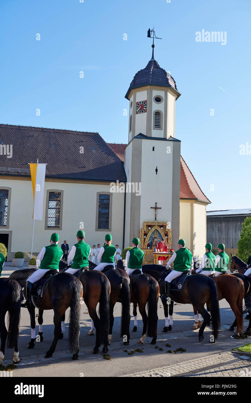 Blutritt in Schwenningen - ein Reiter Prozession, mit der Bitte, für die Gesundheit von Mensch und Tier. Stockfoto