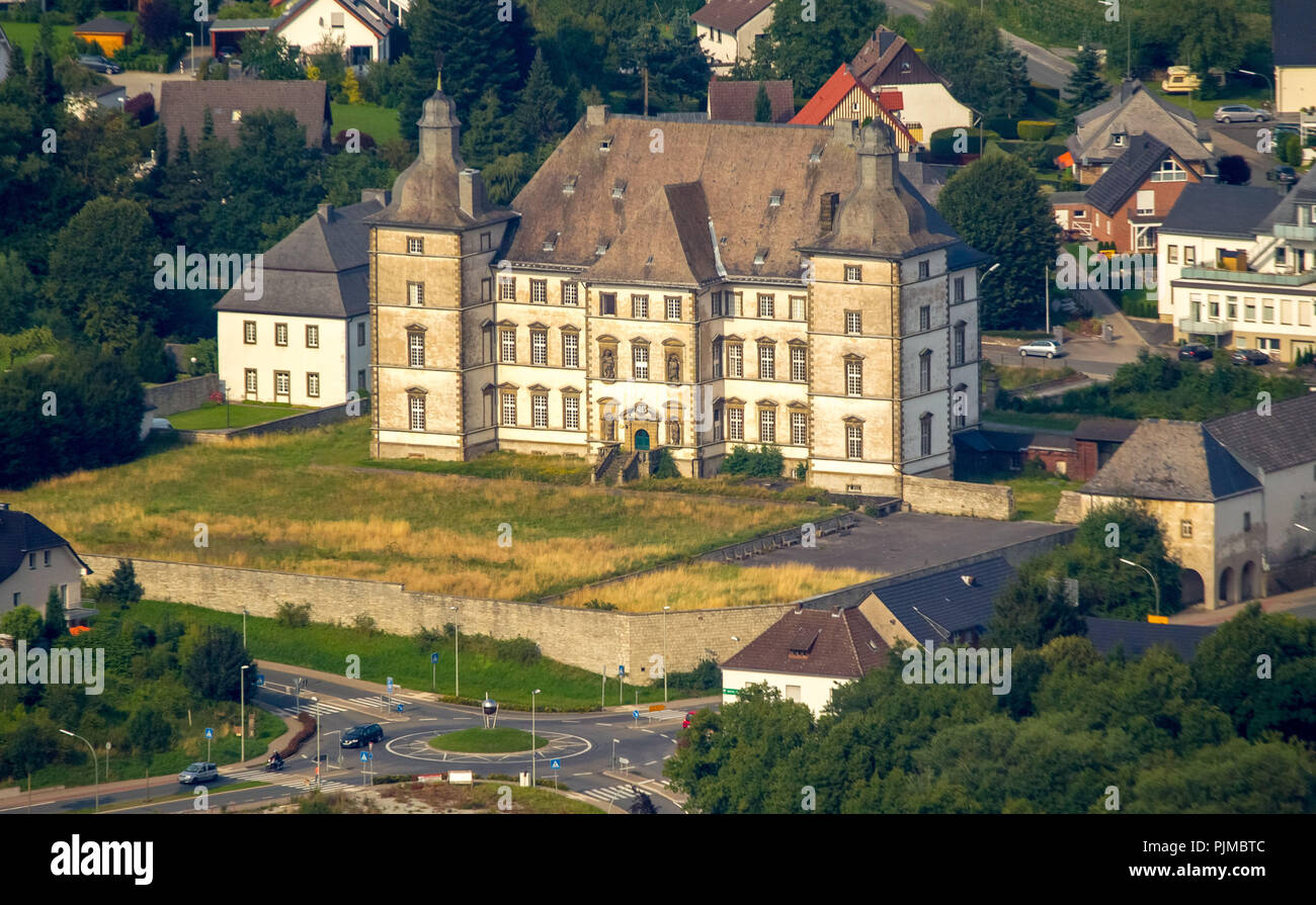 Schloss des Deutschen Ordens in Mülheim, Sichtigvor, Warstein, Kreis Soest, Nordrhein-Westfalen, Deutschland Stockfoto