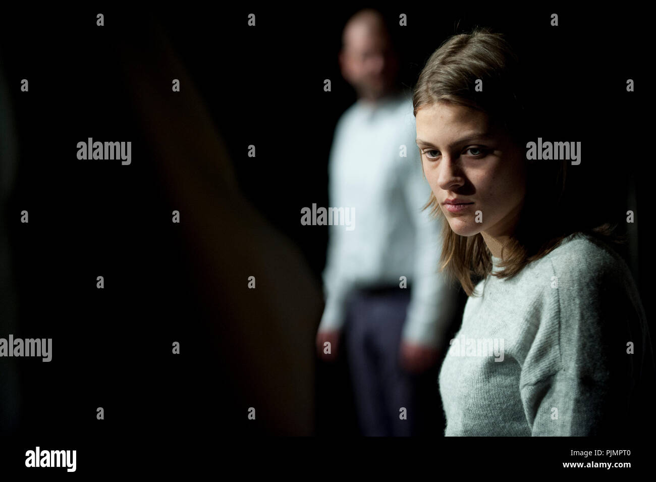 Theater Company De Reynaertghesellen spielen gute Leute, Nicht Brennen von Hilde Verboven, unter der Regie von Jan Schoolmeesters (Leuven, 02/03/2018) Stockfoto