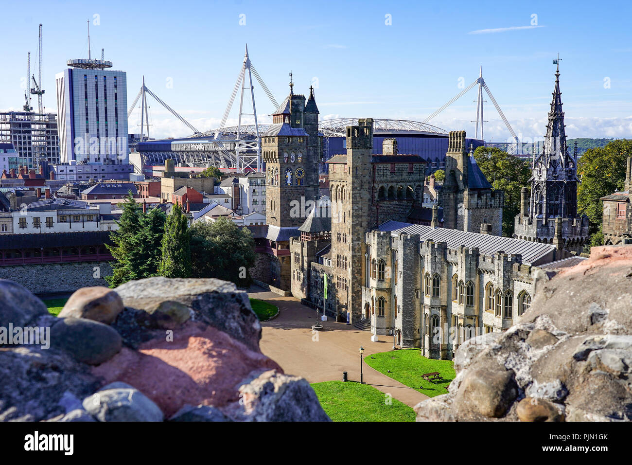 Blick auf die Burg und das Fürstentum Stadium in Cardiff, South Wales. Foto Datum: Freitag, 7. September 2018. Foto: Roger Garfield/Alamy Stockfoto