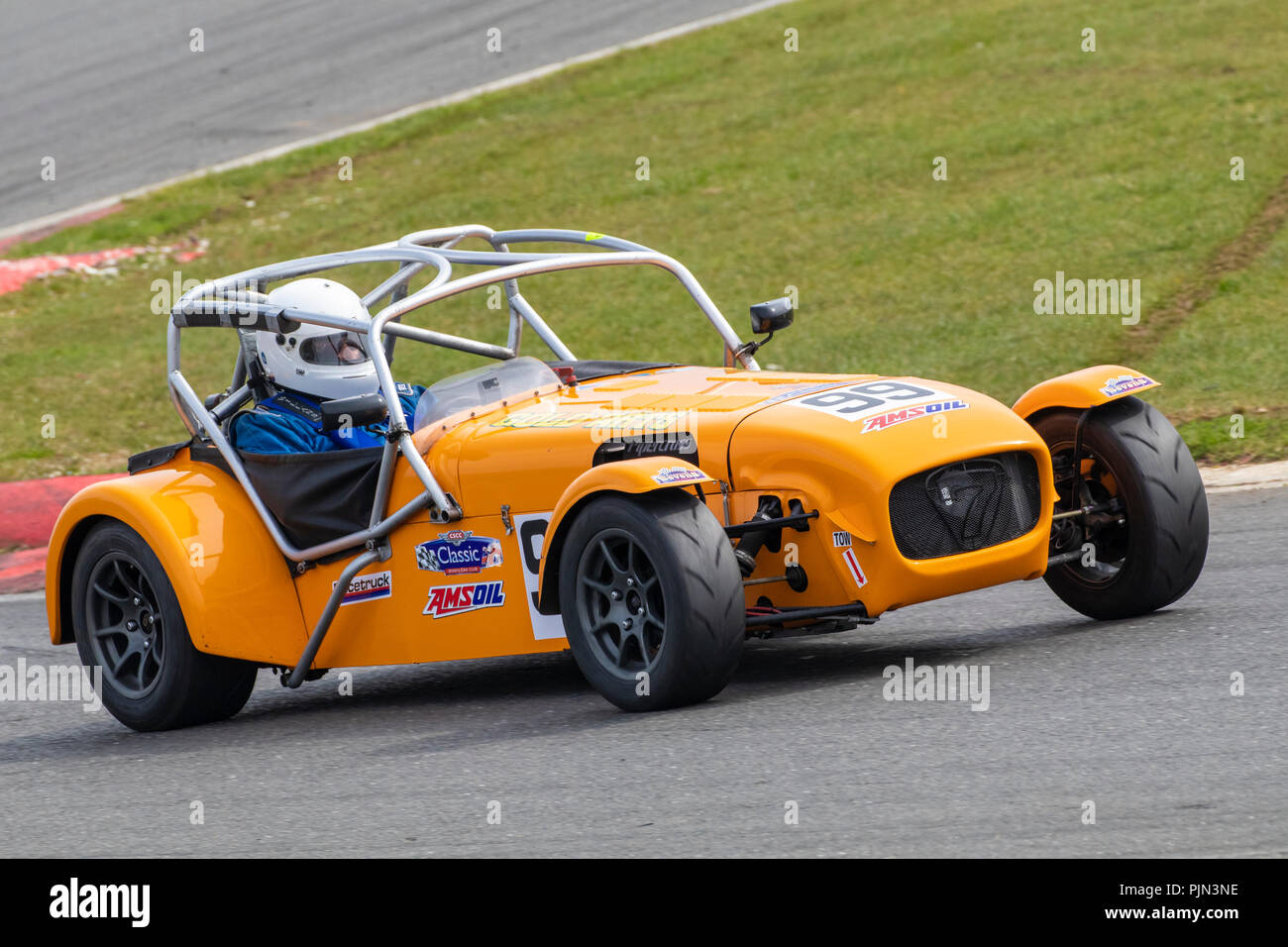 1998 Caterham Superlight, Klasse F, mit Fahrer Peter Französische während der Gold Kunst herrliche Sevens Rennen in Snetterton, Norfolk, Großbritannien. Stockfoto