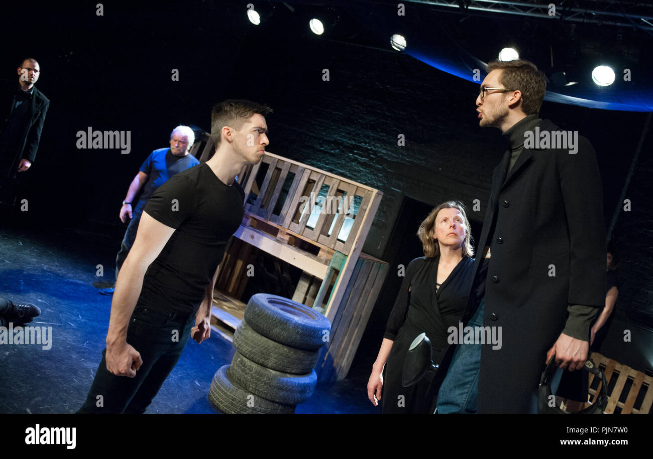 Theater Company De Reynaertghesellen spielen Weiler von Piet Arfeuille auf der von William Shakespeare, von Bram Kelchtermans (Leuven, 08/03/201 gerichtet Stockfoto