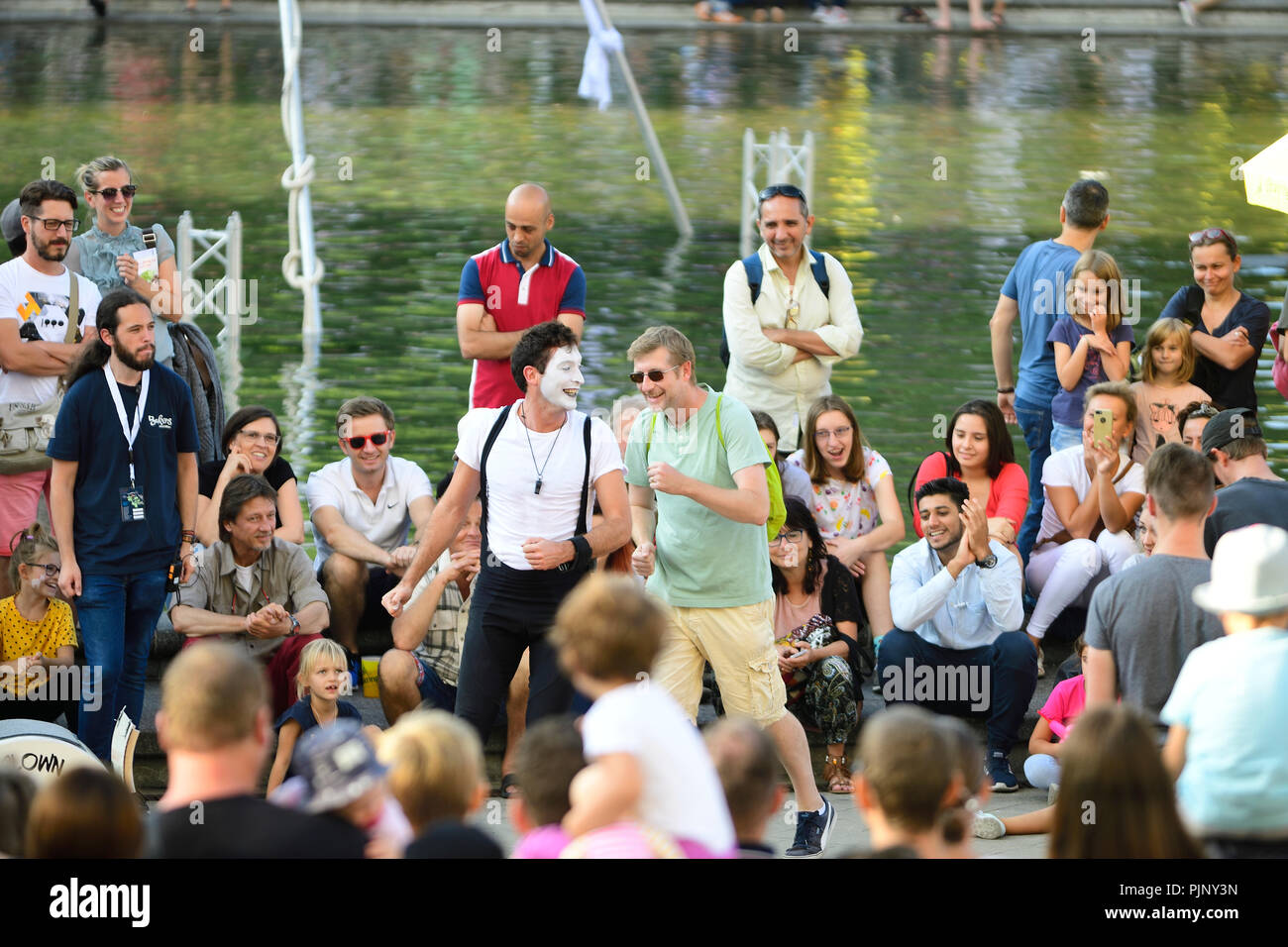 Wien, Österreich. September 08, 2018. Für das siebte Jahr in Folge der Karlsplatz wird in der größten Wien Schauplatz der internationalen Street Art. Buskers Festival Wien umgewandelt werden. Quelle: Franz Perc/Alamy leben Nachrichten Stockfoto